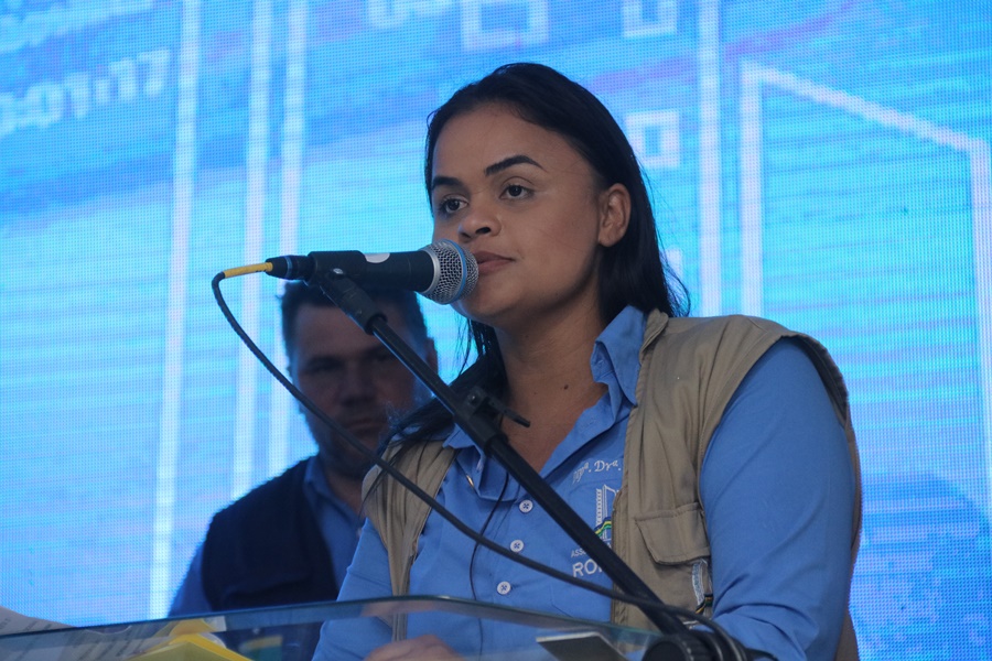 DRA. TAÍSSA: Deputada defende regularização fundiária na Rondônia Rural Show