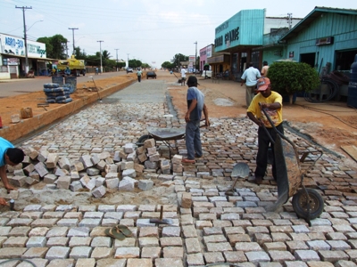 Prefeito de Alto Paraíso anuncia operação tapa buracos