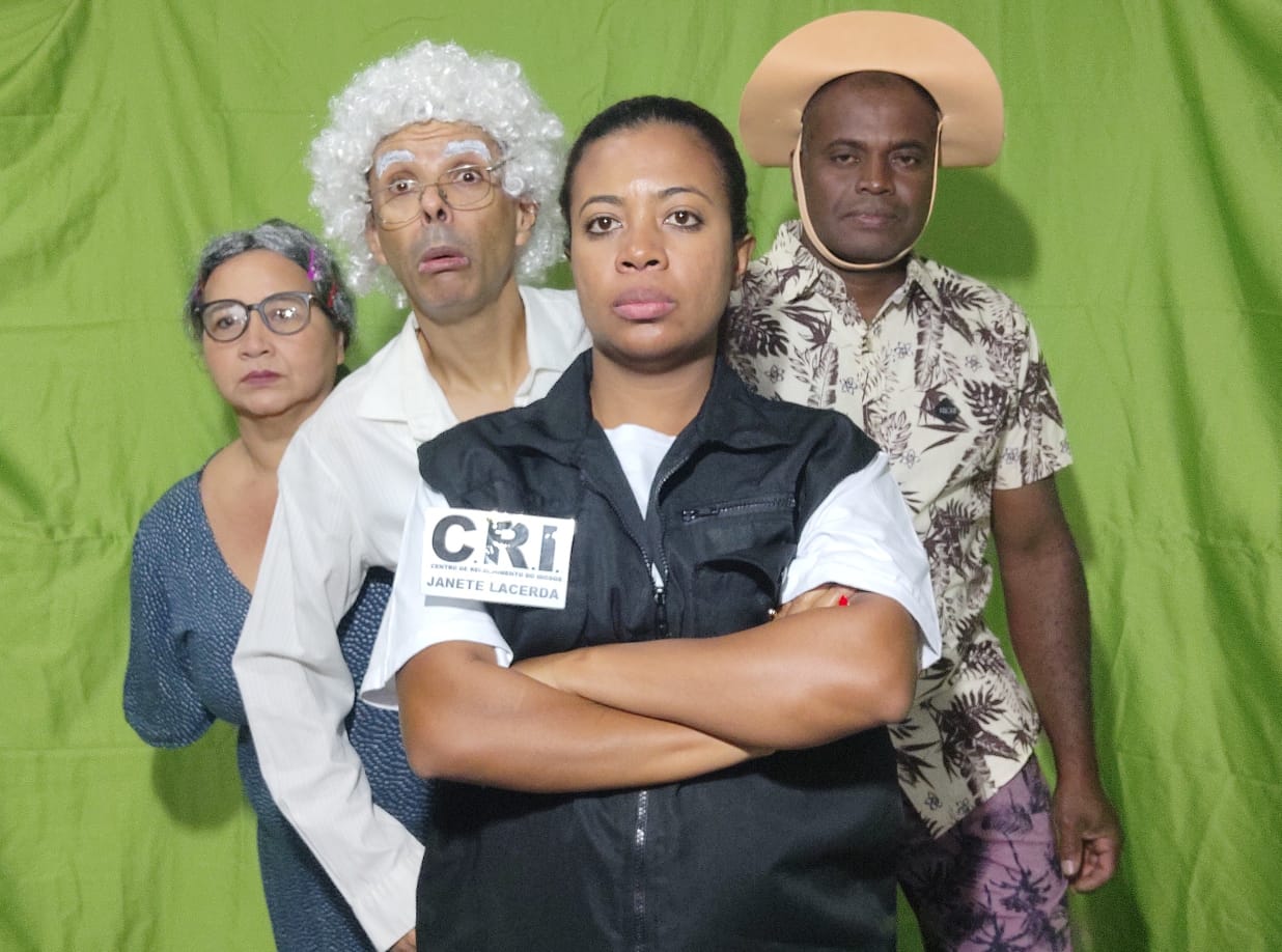 ESPETÁCULO: Grupo de Teatro Maior Sufoco apresenta a comédia Infelizmente 80