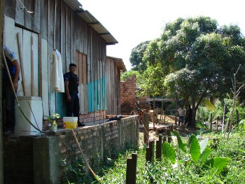 Confira álbum de fotos com os momentos de tensão envolvendo foragido no bairro Conquista