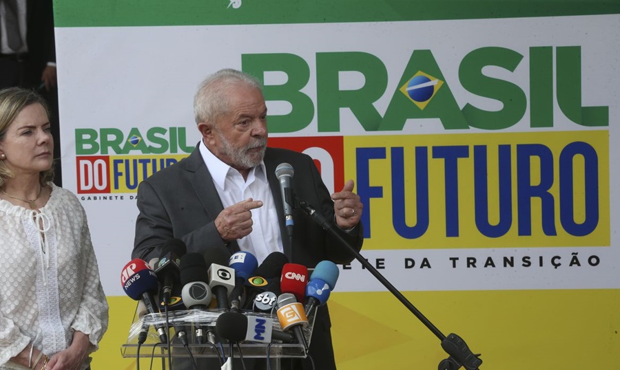 SAUDÁVEL:  Exames de Lula estão dentro da normalidade, diz boletim médico