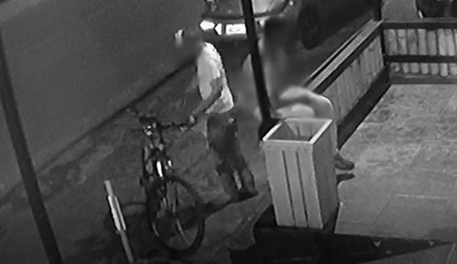 FUGA IMPEDIDA: Homem é preso após furtar bicicleta e ser contido por populares 