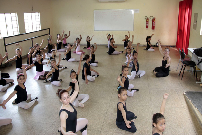 ESCOLA LAIO: Inscrições em cursos de Ballet e musicalização começam nesta segunda