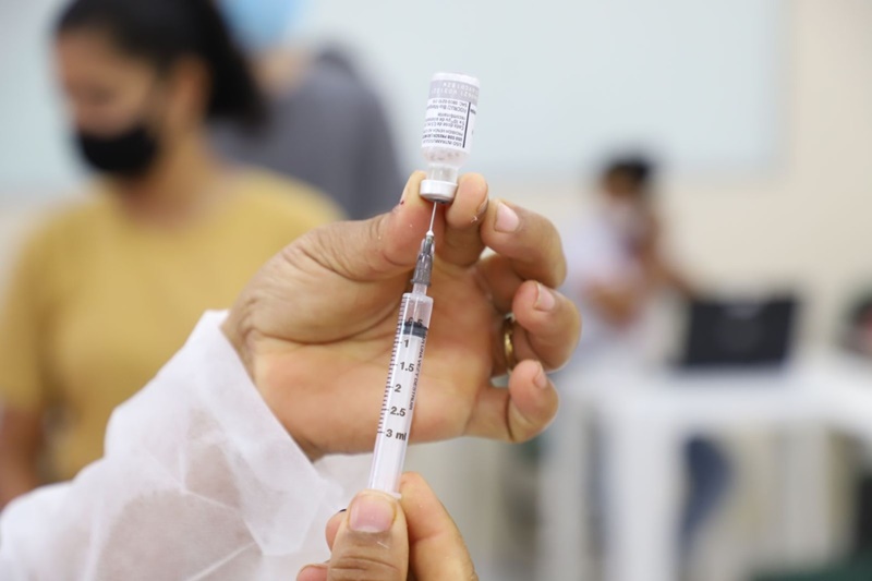 AVISO: Vacinação contra covid-19 acontece na capital e distritos no fim de semana