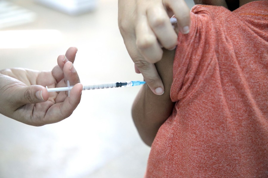 PREOCUPANTE: Pais não estão vacinando os filhos contra a covid-19 na capital