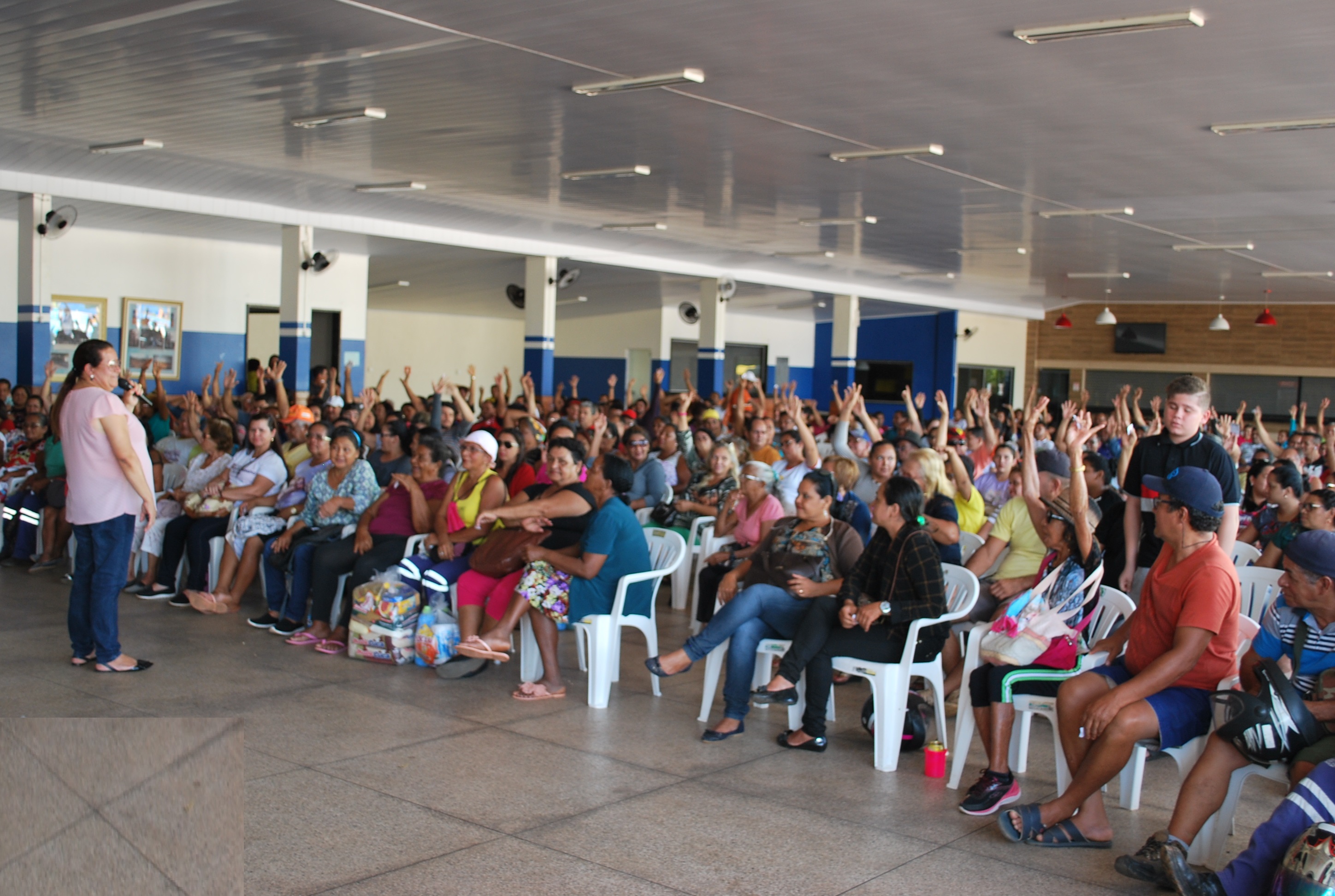 DECIDIDO EM ASSEMBLEIA: Ellis Regina abre mão de sua candidatura em prol do servidores municipais