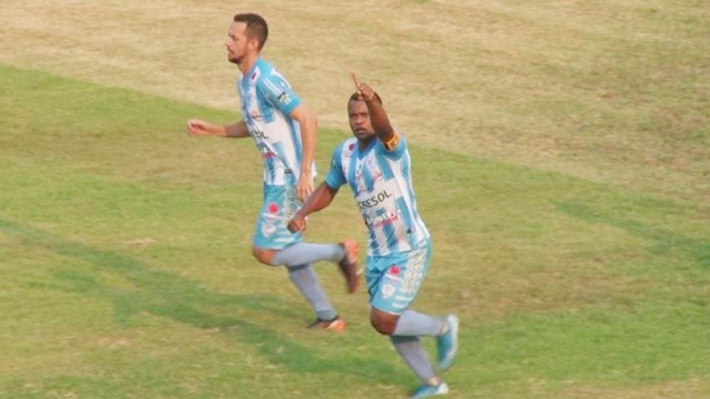 BRASILEIRÃO: Ji-Paraná garante vitória no jogo de ida contra o Nacional com dois gols