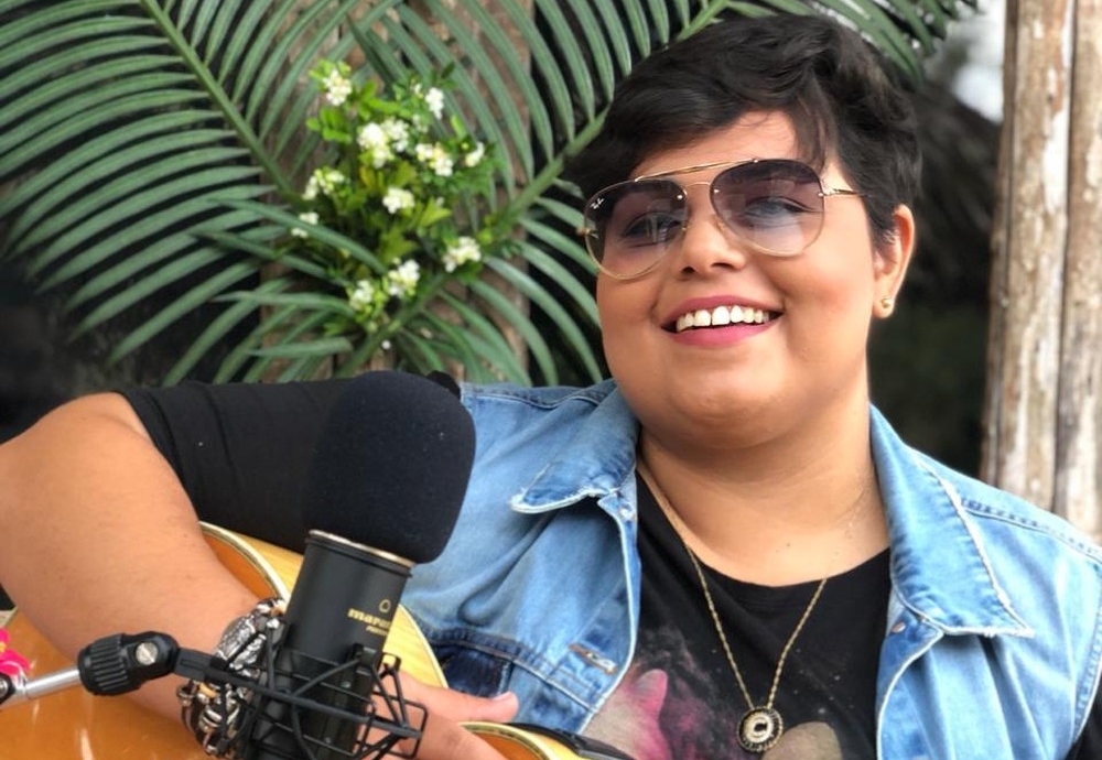 ASSISTA: ‘Tá osso’, música de cantora rondoniense é sucesso na internet