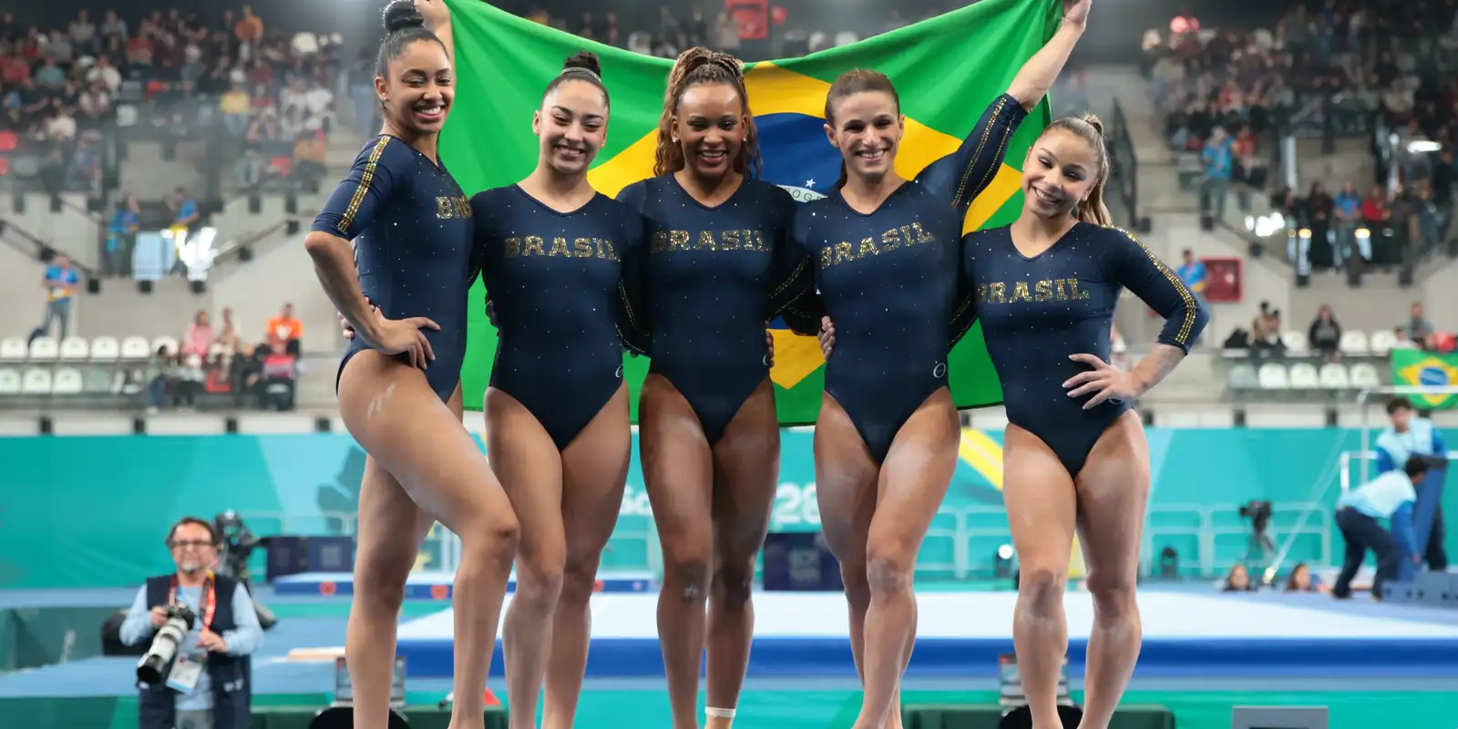 OLIMPÍADAS: Brasil garante medalha de bronze com ginástica artística feminina por equipe 