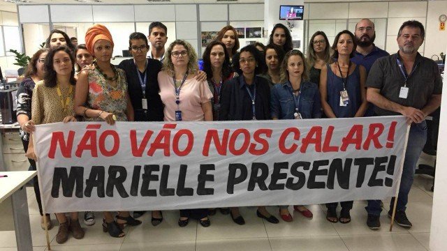 BRAÇOS CRUZADOS: Jornalistas da EBC são orientados para reduzir cobertura sobre Marielle