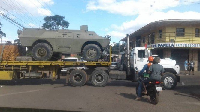 MILITARES: Maduro manda tanques para a fronteira da Venezuela com o Brasil