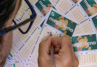 MEGA-SENA: 24 apostas de RO são premiadas com quadra e sorteio acumula para R$ 21 mi