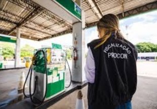 DESLEALDADE: Operação contra preço abusivo notifica mais de 900 postos de combustíveis