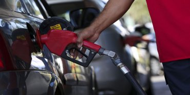 SUBINDO: Gasolina volta a ficar mais cara em Rondônia e chega a R$ 5,25 em média