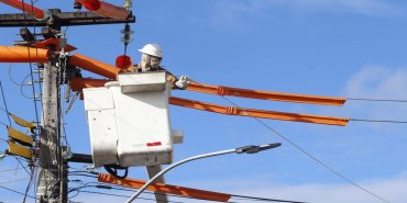 MANUTENÇÃO: Energisa realiza obras de melhoria da rede elétrica em Rondônia