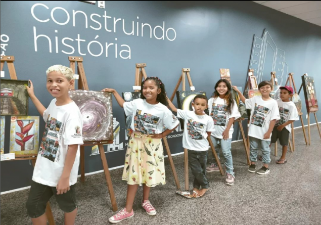 ‘APRENDENDO A SER’: Exposição destaca talentos da Vila Princesa e apoia famílias locais