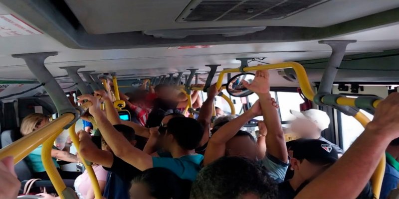DUAS MULHERES: Acadêmico de Direito é preso por importunação dentro de ônibus 