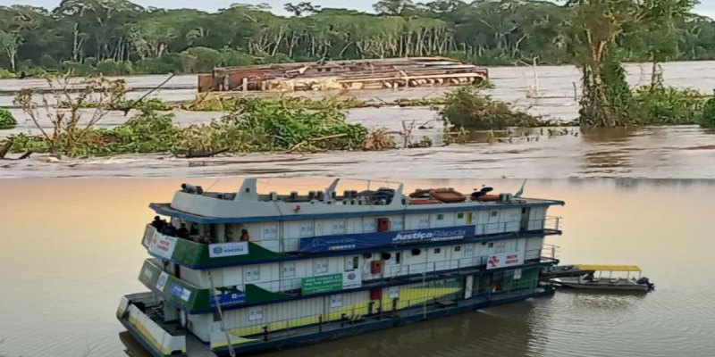 BARCO-HOSPITAL: Governo segue sem prazo para reforma da embarcação