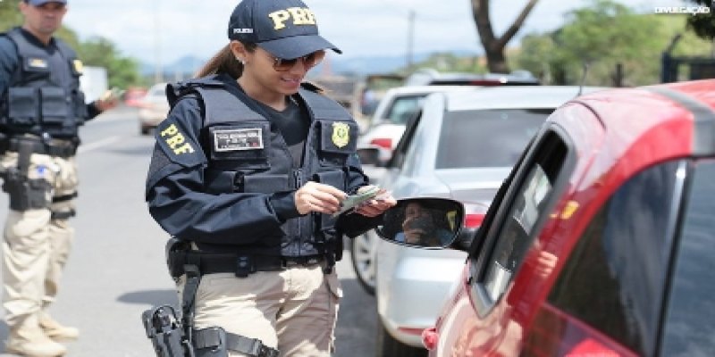 NO CARNAVAL: Acidentes e flagrantes de embriaguez ao volante caem nas rodovias federais