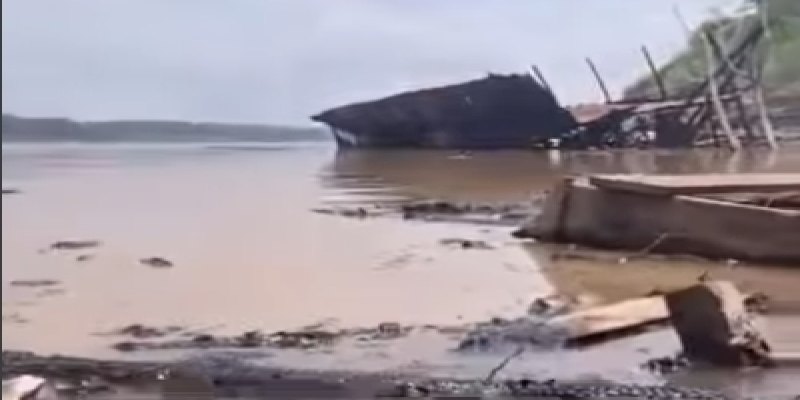 ​OPERAÇÃO ARGOS: PF e Ibama destroem 15 dragas do garimpo ilegal no Rio Madeira