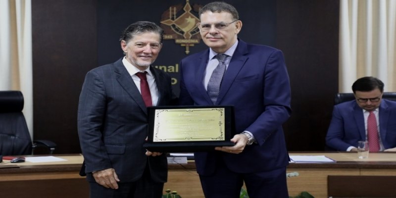 LEGADO AMBIENTAL: Miguel Monico se aposenta em sessão de homenagem à trajetória do desembargador