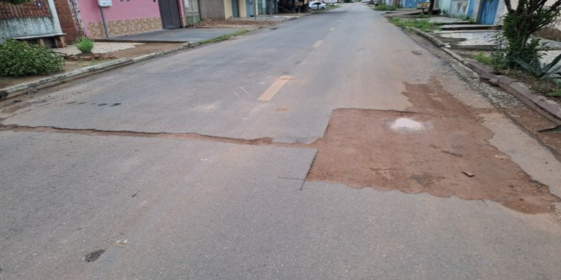 SERVIÇO INACABADO: Moradores da capital denunciam buraco deixado pela Caerd e cobram solução