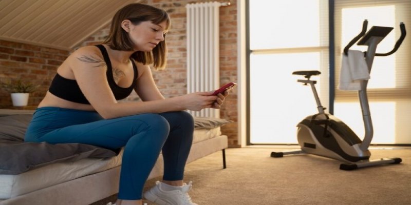 Bicicleta de spinning ganhou espaço nos treinos feitos em casa; entenda por quê