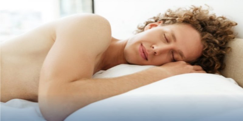BENEFÍCIOS: Dormir sem roupa melhorar o sono e aliviar estresse