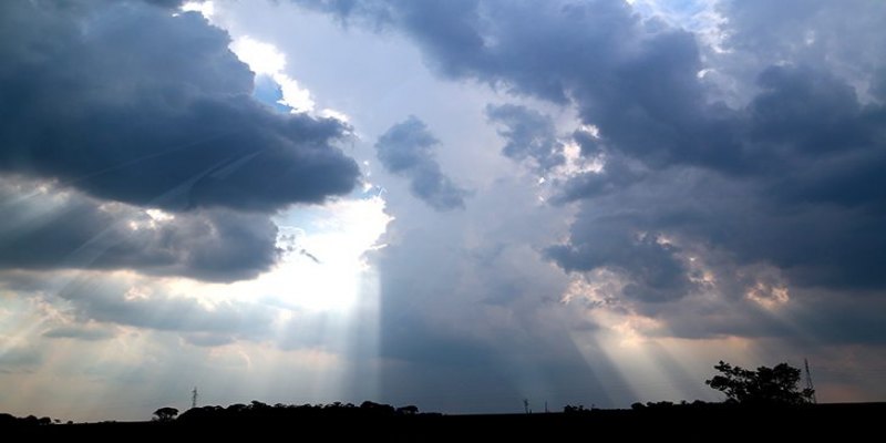 MESMICE: Segunda (27) terá sol entre nuvens e chance de chuva em toda Rondônia