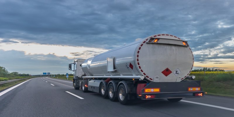 ALTA NO PETRÓLEO: Governo reduz tributos e cria subsídio de R$ 1 para conter aumento do diesel